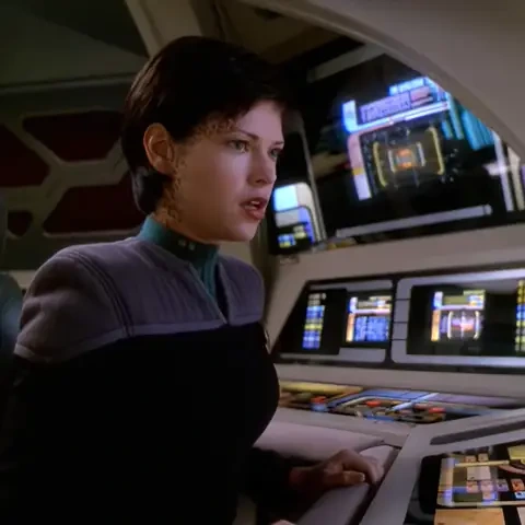 Ezri faking radio static, saying "KSHHH I'm not reading you very well, there's KSHHH interference"